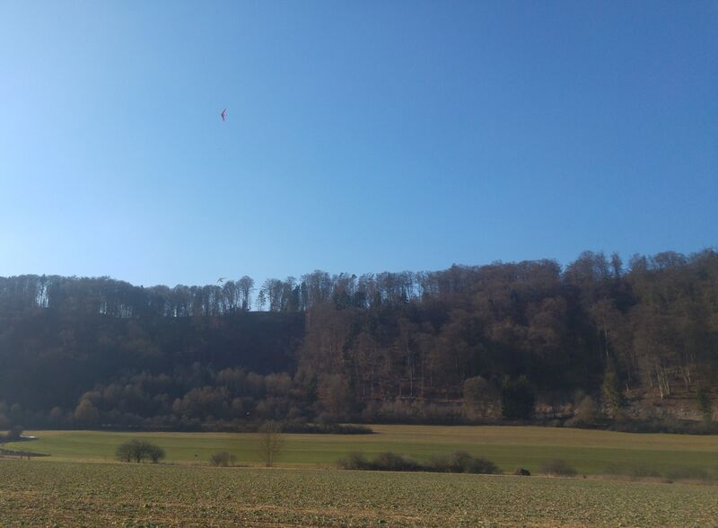 Datei:1200px-Fluggebiet Böhming2.jpg