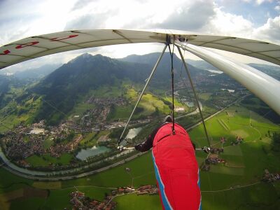 Mittag Anflug aus Nordost