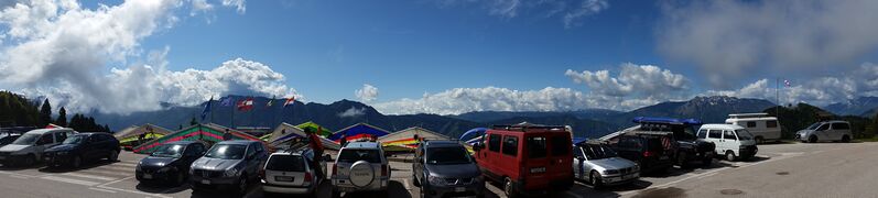 Blick auf Startplatz, Aufbauplatz, Parkplatz